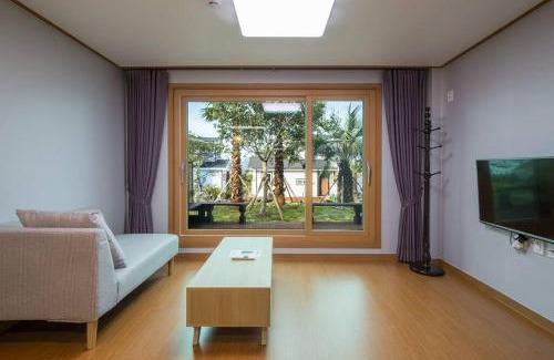 Seongsan Casa | THE SOME PENSION