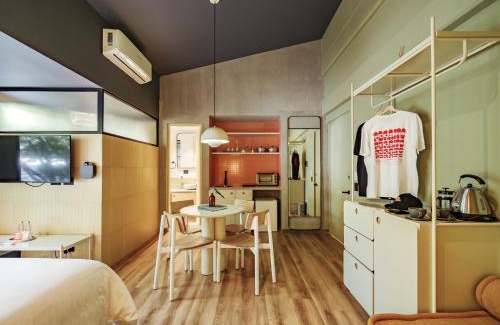 La Florida Hotel | The Somos Flats Provenza