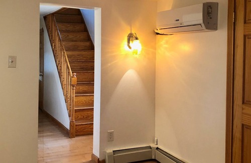 Gardiner Casa | The Song of Joy