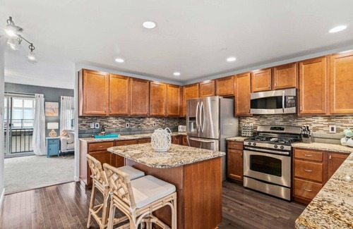 Bremerton Casa | The Sound Landing w/ Beach Access & Theater Room!