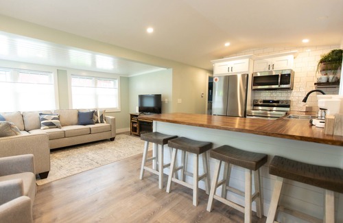 Flat Rock Cabaña | The Sour Granny @ Backyard Apple Cottages