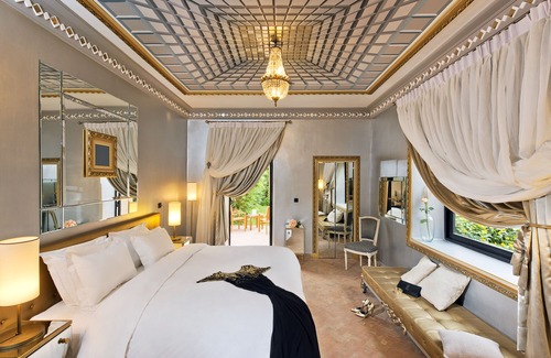 Tassoultante Hotel | The Source