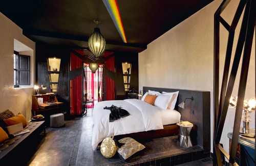 Tassoultante Hotel | The Source