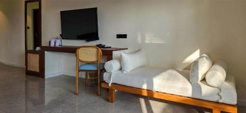 Kathaluwa Hotel | The South Beach - Ahangama