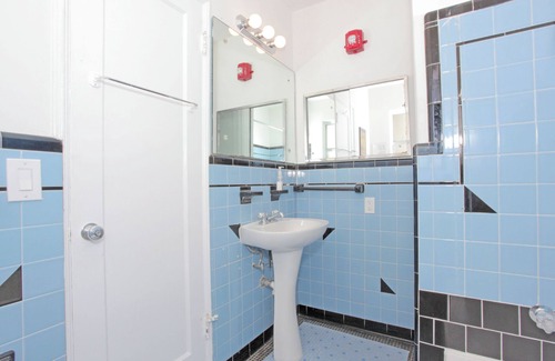 West Avenue Villa | The South Beach Party House