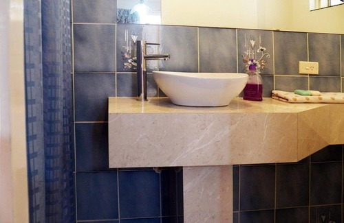 Hillarys Casa | The Spanish Lodge and B&B
