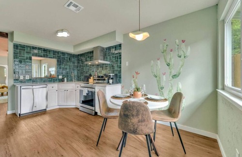 Sweetbriar Apartamento | The Spicy Margarita | Brand New!