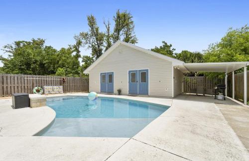 Lynn Haven Casa | The Splash Pad Sleeps 13 w Pool Patio and Garage