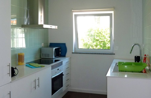 Baiona Casa | Lugar fantástico en el pueblo de Odeceixe con terraza, ideal para 5 personas