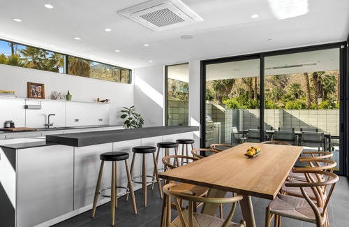 The Mesa Casa | The Spring: Modern minimalist masterpiece