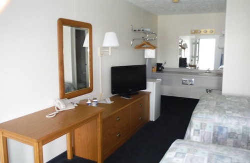 Saratoga Springs Hotel | The Springs Motel