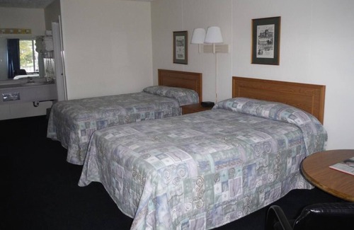 Saratoga Springs Hotel | The Springs Motel
