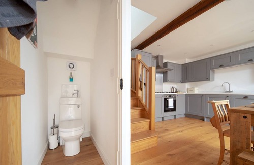 West Down Cabaña | The Stable at West Down - a cottage that sleeps 5 guests in 3 bedrooms