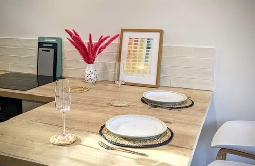 Brent Knoll Casa | The Stable - cosy, romantic space in a quiet village location