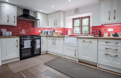 Tenby Casa | The Stables - 3 Bedroom Cottage - Beavers Hill