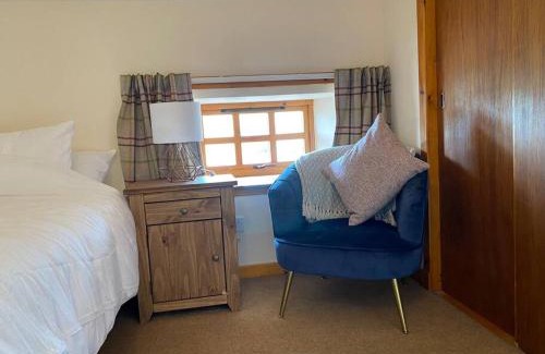 Melrose Casa | The Stables, charming converted, 2 bedroom Cottage, Melrose