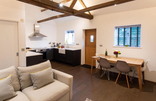 Darsham Casa | The Stables, Darsham Old Hall