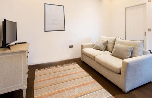Darsham Casa | The Stables, Darsham Old Hall