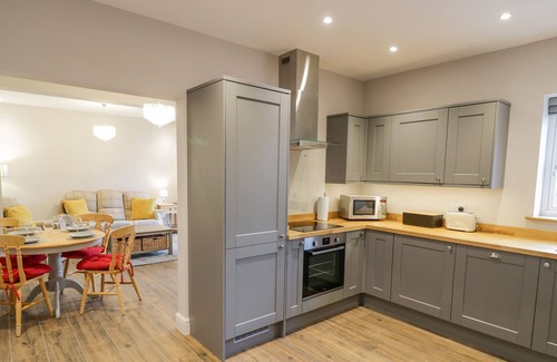 Gretton Otro | THE STABLES, family friendly, character holiday cottage in Crick