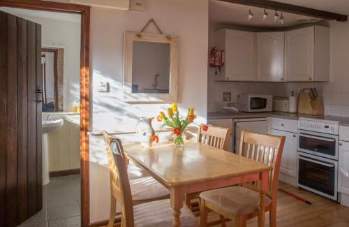 Hartland Casa | The Stables