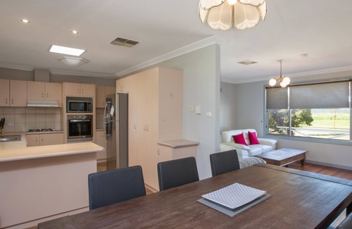 South Bunbury Casa | Los establos - Estancia en casa