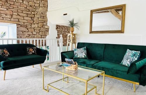 Monmouth Casa | The Stables - Luxury Holiday Cottage