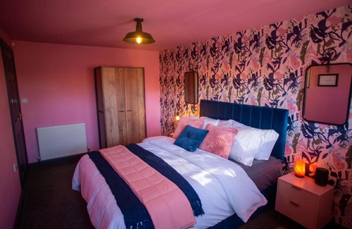 Rudston Apartamento | The Stables - Quirky one bed holiday home with wood fired hot tub