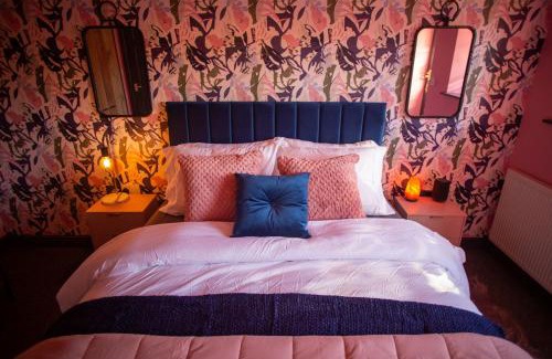 Rudston Apartamento | The Stables - Quirky one bed holiday home with wood fired hot tub