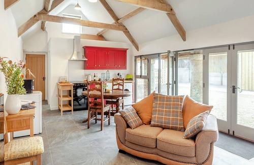 Inchbrook Cabaña | The Stables - UK44477