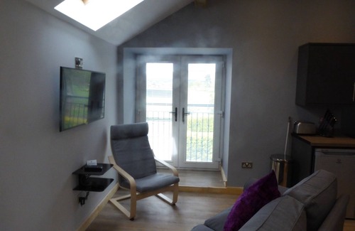 Arden Apartamento | The Stables Upper Cottage 7 (Auchendennan) - sleeps 2 guests in 0 bedrooms