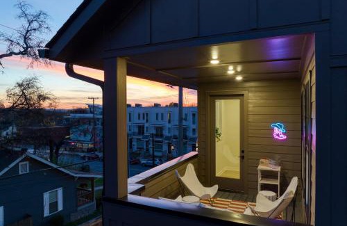 McFerrin Park Casa | The Stage by AvantStay Chic 4BDR w Covered Balcony Modern Newly Built
