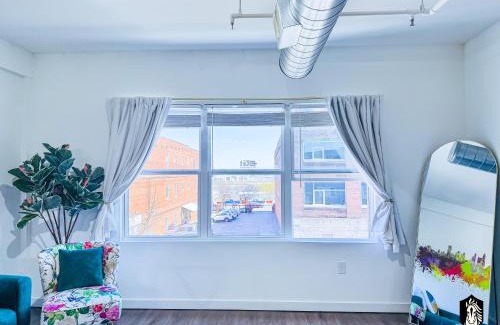 Downtown Memphis Apartamento | The Stallion #302 - Modern 2BD Loft in Downtown with free parking