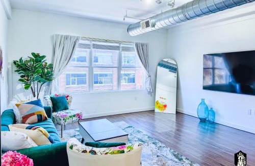 Downtown Memphis Apartamento | The Stallion #302 - Modern 2BD Loft in Downtown with free parking