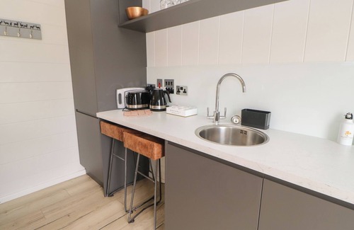 Richmond Cabaña | THE STANG HIDEAWAY, pet friendly, with a garden in Eppleby