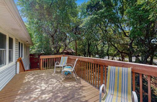 Emerald Isle Casa | The Stanley Cottage (upstairs)