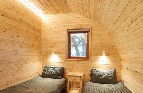 Newmarket Cabaña | THE STAR AT LIDGATE - CABIN 2, pet friendly in Cheveley
