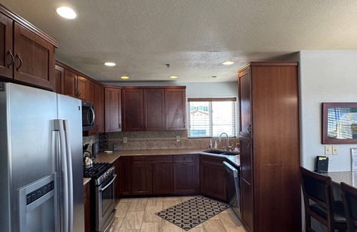 Cayucos Condominio | THE STARFISH is Steps to the Beach & downtown Cayucos.