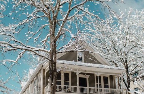 Pond Eddy Casa | The Starling at Pond Eddy, Riverhouse: Boardinghouse Rooms