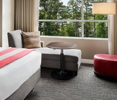 Southwest Raleigh Hotel | The StateView Hotel, Autograph Collection