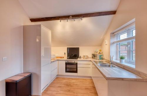 Pontrilas Apartamento | The Station Loft City Centre 1-Bed Apartment