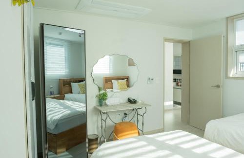 Aewol Apartamento | The Stay Christmas Yusuam