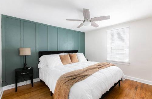 South Bend Casa | The Stay Like a Champion Haven 4BR/3B 7min ND 12+