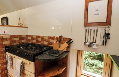Dalmally Cabaña | THE STEADING, family friendly, character holiday cottage in Lochawe