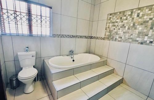 Msukaligwa Casa | The Stella Guest House & Spa