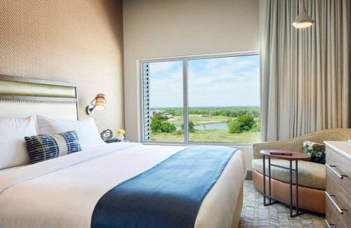 College Station Hotel | The Stella Hotel, Autograph Collection