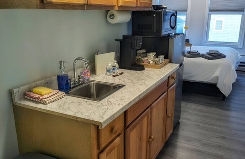 Old Lyme Apartamento | The Stern at Soundview · Beach+Ocean+Sunrise
