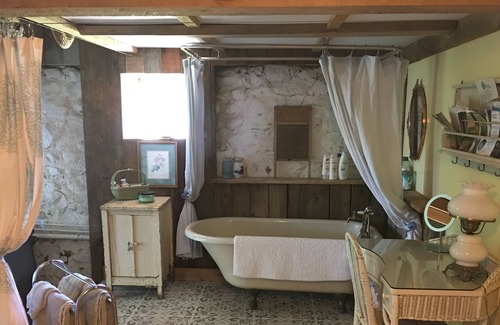 Suttons Bay Cabaña | La casa de piedra: un campo relajante escapada