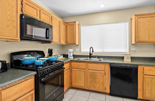 River Mountain Casa | The Stone Gate on Saratoga #41273