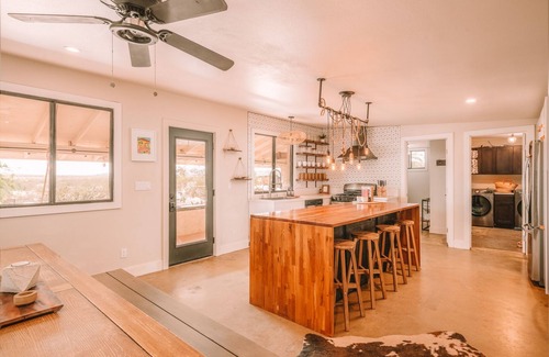 Wonder Valley Casa | The Stone House - Nowhere