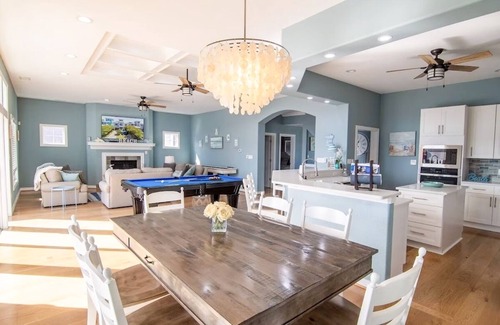Cape Charles Casa | The Strand: Free Golf Carts, Paddle Boards, Tennis & Pool, 1 Blk to Beach